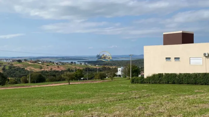 Terreno de Condomínio com 0 quarto, Riviera de Santa Cristina XIII, Paranapanema - R$ 60 m