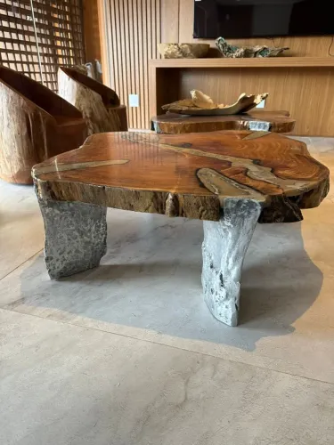 Mesa de Centro Madeira e Pedra Rustica 