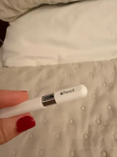 Apple Pencil (USB-C) pouco tempo de uso