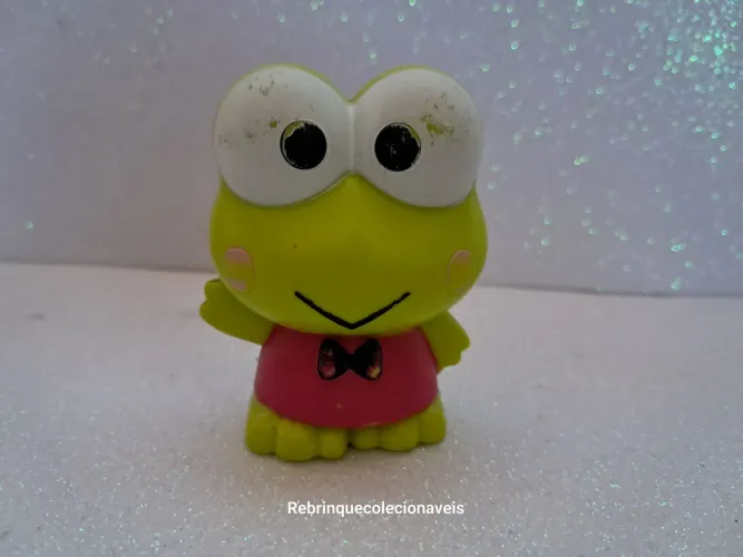 Miniatura colecionável Keroppi ( Hello kitty) 6cm