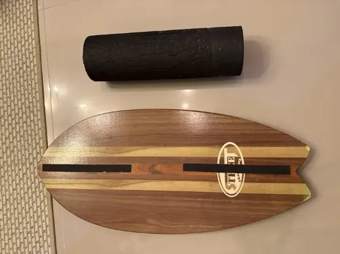 Prancha de Equilíbrio Balance Board Street Skateboard Madeira + Rolo