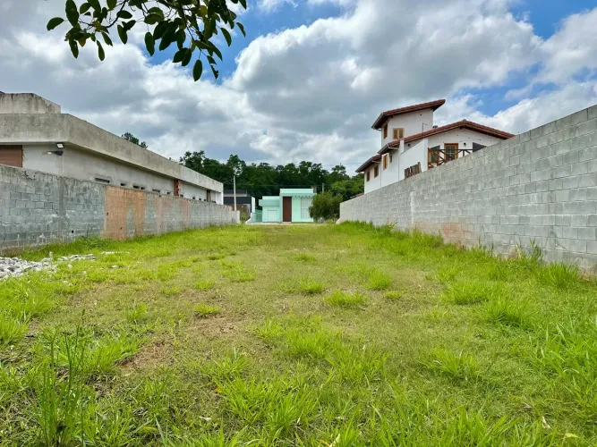 Terreno plano para venda com 646 metros quadrados em Paiao - Guararema - SP