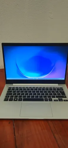 Samsung Galaxy Book Go