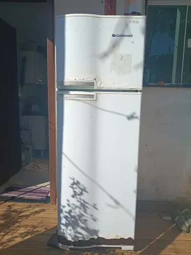 Geladeira gelando muito!