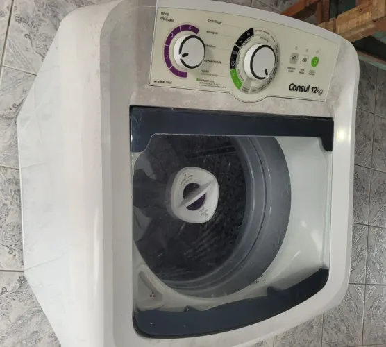 Vendo máquina consul