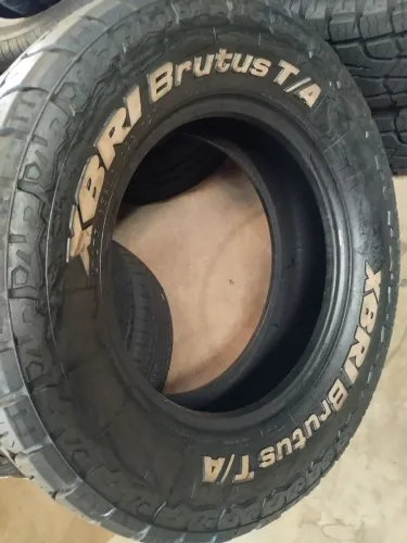 01 Pneu 275/65/28 XBRI T/A