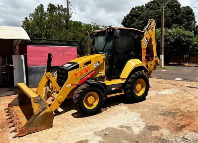 Retroescavadeira Caterpillar 416 21/21 - Entrada+Parcelas