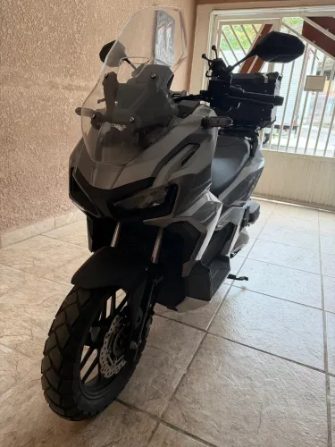 Honda ADV 160 2025