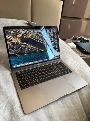 MACBOOK PRO TOUCH BAR IMPECAVEL 2016