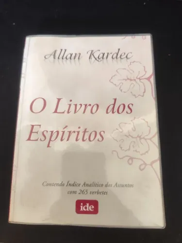 Livro " o livro dos espíritos" 