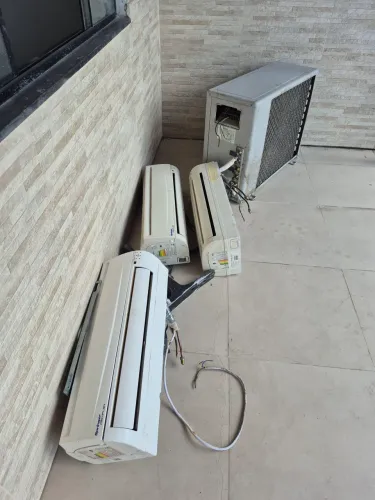 3 ar condicionado + 1 condesadora