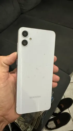 Samsung A06 (leia o anúncio)