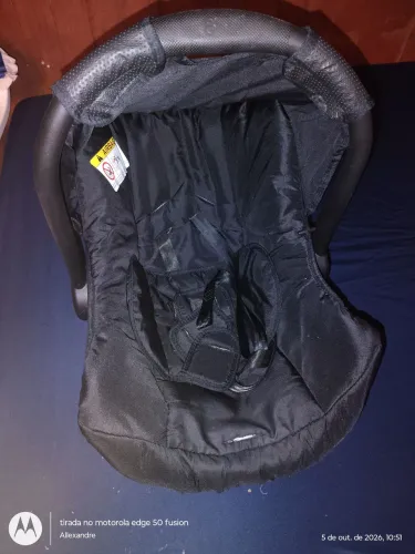 Vende-se um bebê conforto da Marca Galzerano