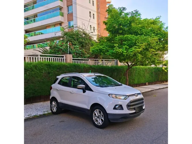 Ford Ecosport Titanium 2.0 16V Flex 5P 2015