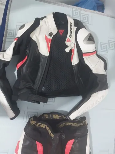 MACACÃO DAINESE E PROTETOR DE COLUNA E PEITO SPIDI
