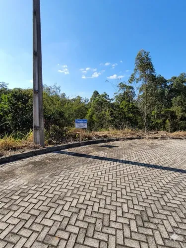 Terreno pronto para construir no Rio Maina
