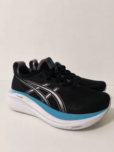Tênis Aisics Nimbus 27, tamanho 37 - Feminino