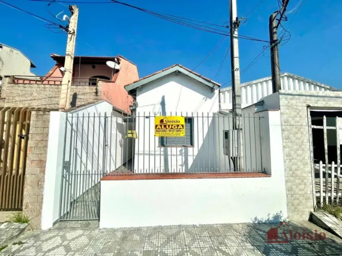 Casa com 1 dormitório para alugar, 50 m² por R$ 1.481,75/mês - Centro - Taubaté/SP
