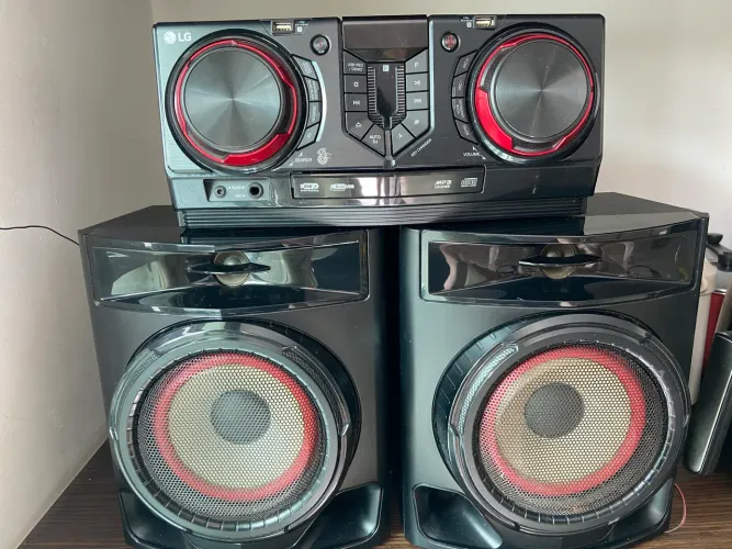 SOM LG MINI HI-FI SYSTEM MODELO CJ44