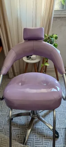 Vedo kit salão 1 cadeira hidráulica + 1 lavatório e 1 carrinho- 1700,00