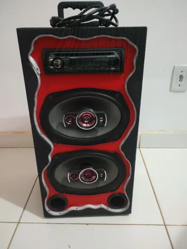 Vendo caixa de som automotivo residencial
