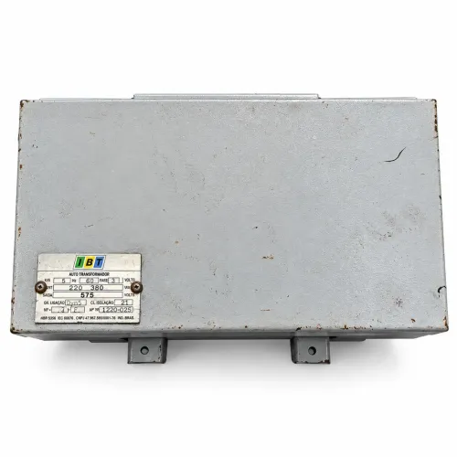 Auto transformado trifásico 6kva 220/380/575v