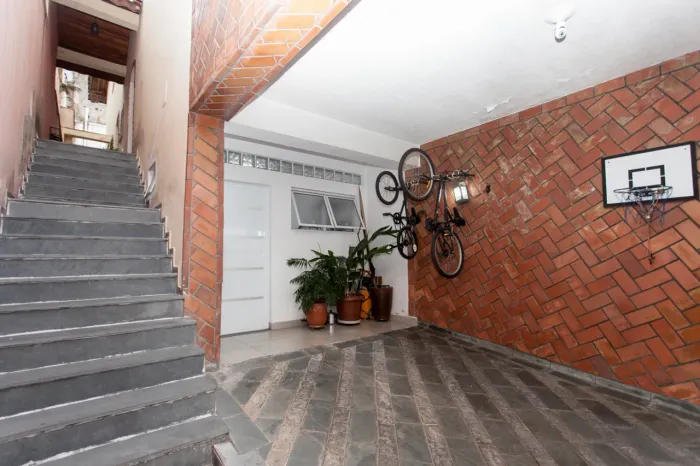 Sobrado para venda em São Domingos com 3 quartos, sendo 1 suíte, 164m²