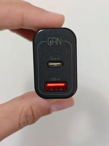 Carregador Gan 33w duas portas Essager