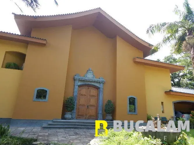 CASA ALTO PADRÃO PARA VENDA/LOCAÇÃO NO CONDOMÍNIO JARDIM IOLANDA