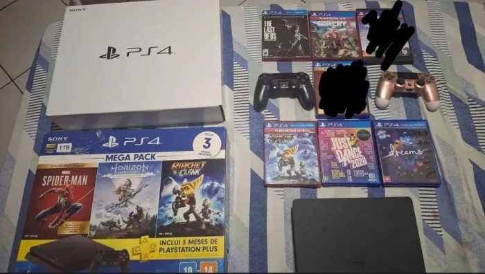 Ps4 Slim 500gb em perfeito estado, dois controles, 5 jogos fisicos, na caixa, usado