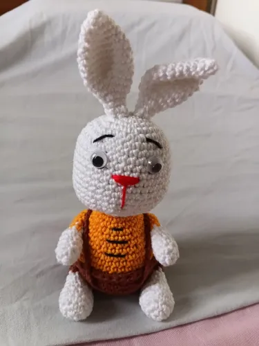 Crochê lindo Coelinho de Páscoa Amigurumi