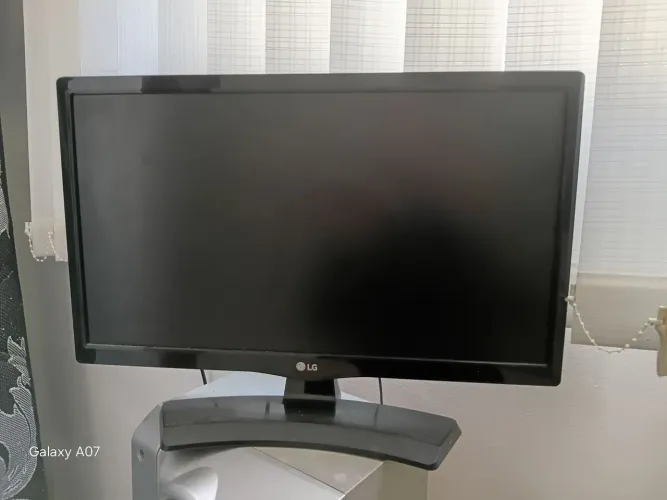 Televisão! E serve para computador