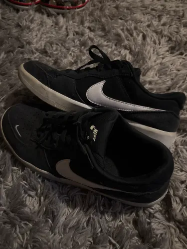 Tênis Nike SB Force 58 - Tamanho 40
