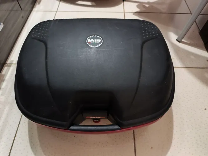 Par baú Givi lateral