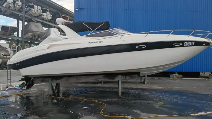 Vendo lancha Runner 29 em ótimo estado 