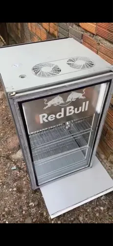 Frigobar Red Bull 