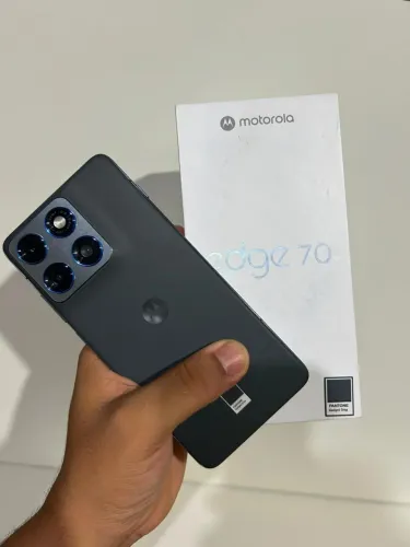 Moto EDGE 70 5G completo zero