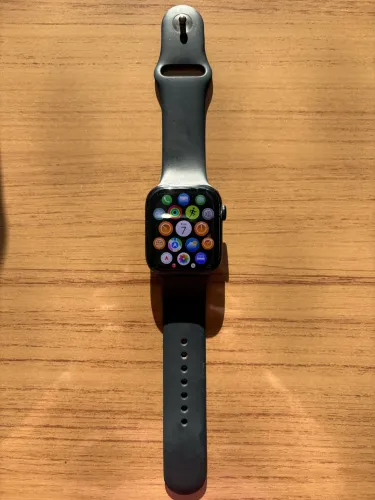 Apple Watch Séries 7, preto, 45 mm, em ótimo estado