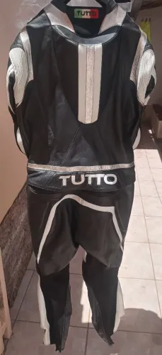 Macacão Tutto tamanho 56 