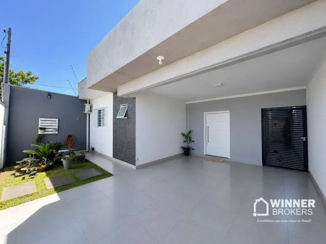 Casa com 3 dormitórios à venda, 127 m² por R$ 690.000,00 - Jardim Munique - Maringá/PR