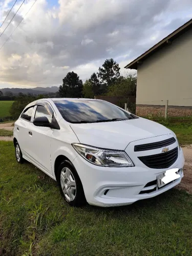Chevrolet Onix JOY Hatch 1.0 8V Flex Mec. 4P 2018
