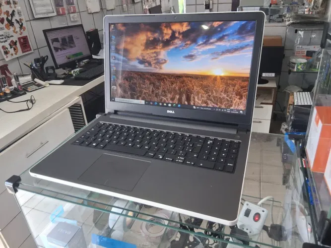 Notebook Dell Core i7, SSD 256gb e video dedicado