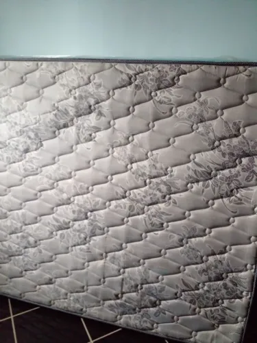 Colchão de casal vendo