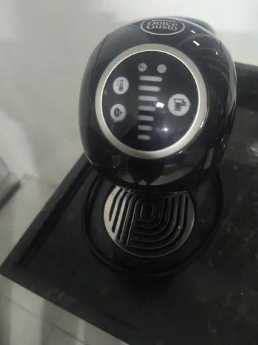 Cafeteira dolce Gusto Nescafé nova 