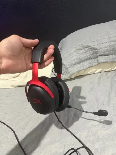 Headset HyperX Cloud III - OPORTUNIDADE