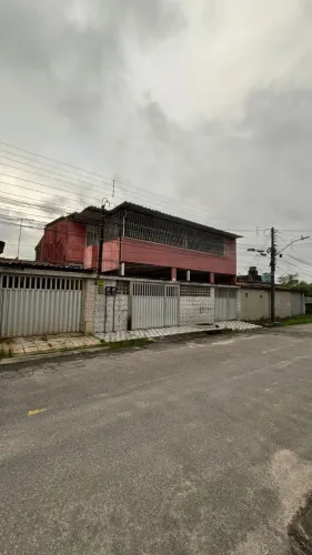 CASA PARA ALUGAR COM 3 QUARTOS | 1 SUÍTE | VARANDA AMPLA | 1 VAGA