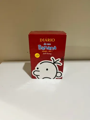 Box de 5 livros de diário de um banana