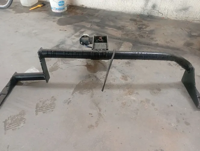 Engate do polo Hatch semi novo