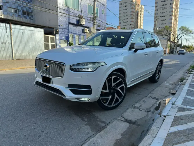 Volvo XC 90 T-6 Inscription 2.0 320cv 5P 2017