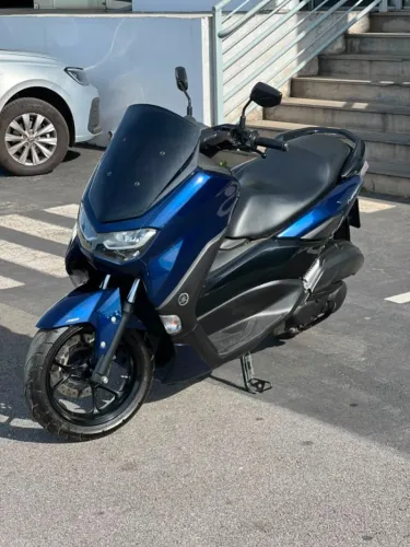 NMAX 160.